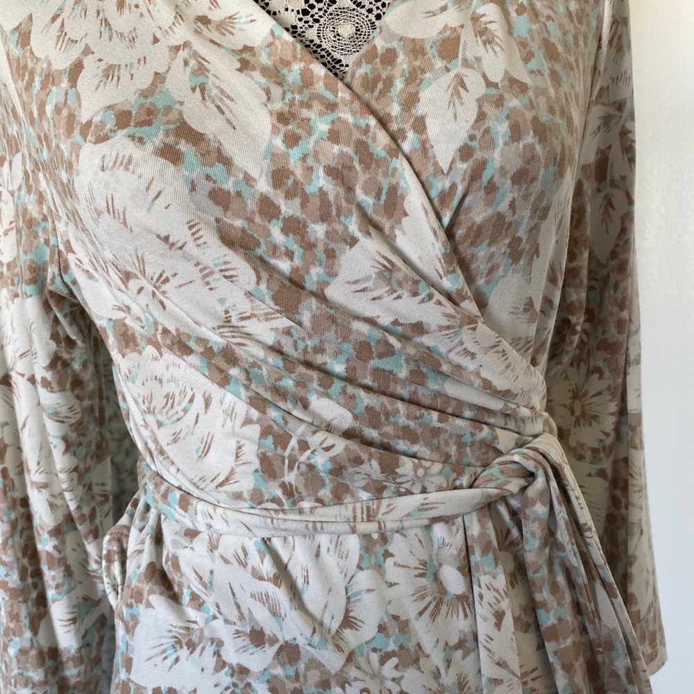 Wrap Dress - Picture 4 of 4